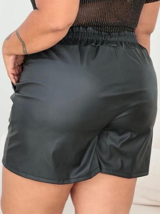 SHORT CURTO PLUS SIZE COURO ECOLÓGICO - Imagem 3
