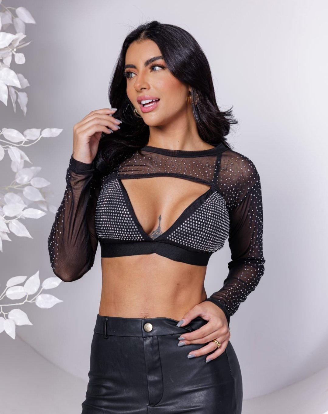 BOLERO FEMININO TULE MANGA LONGA APLICAÇÕES STRASS
